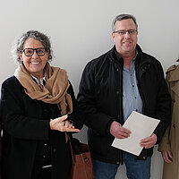 Gruppenbild von links: Heike Kuppinger Bürgerverein Nordstadt; Bürgermeisterin Sibylle Schüssler, Martin Eisenhauer, Sanierungsstelle und Pia Pamela Burrer, ebenfalls Sanierungsstelle.