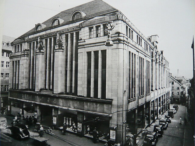 Konsumtempel Merkur 1938
