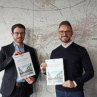 Kevin Lindauer und Oberbürgermeister Peter Boch