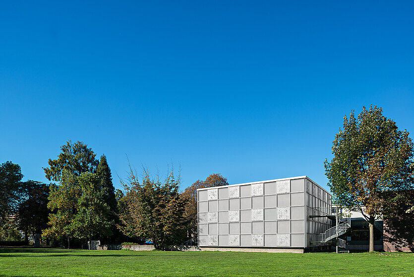 Außenansicht des Schmuckmuseums Pforzheim im Reuchlinhaus, Foto Winfried Reinhardt - copyright: Schmuckmuseum Pforzheim - Ersteller: Winfried Reinhardt