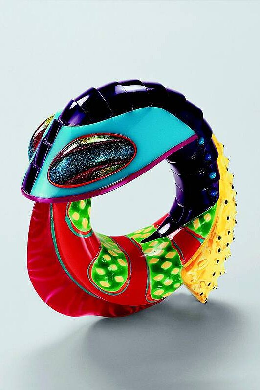 Bracelet, Peter Chang, Glasgow, 1998, photo Rüdiger Flöter Bracelet, Peter Chang, Glasgow, 1998, photo Rüdiger Flöter