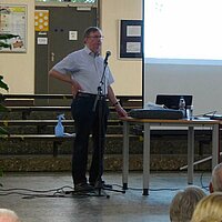 Dr. Erwin Morgenthaler beim Vortrag