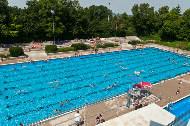 Foto: Wartbergfreibad Schwimmerbecken - copyright:Stadt Pforzheim
