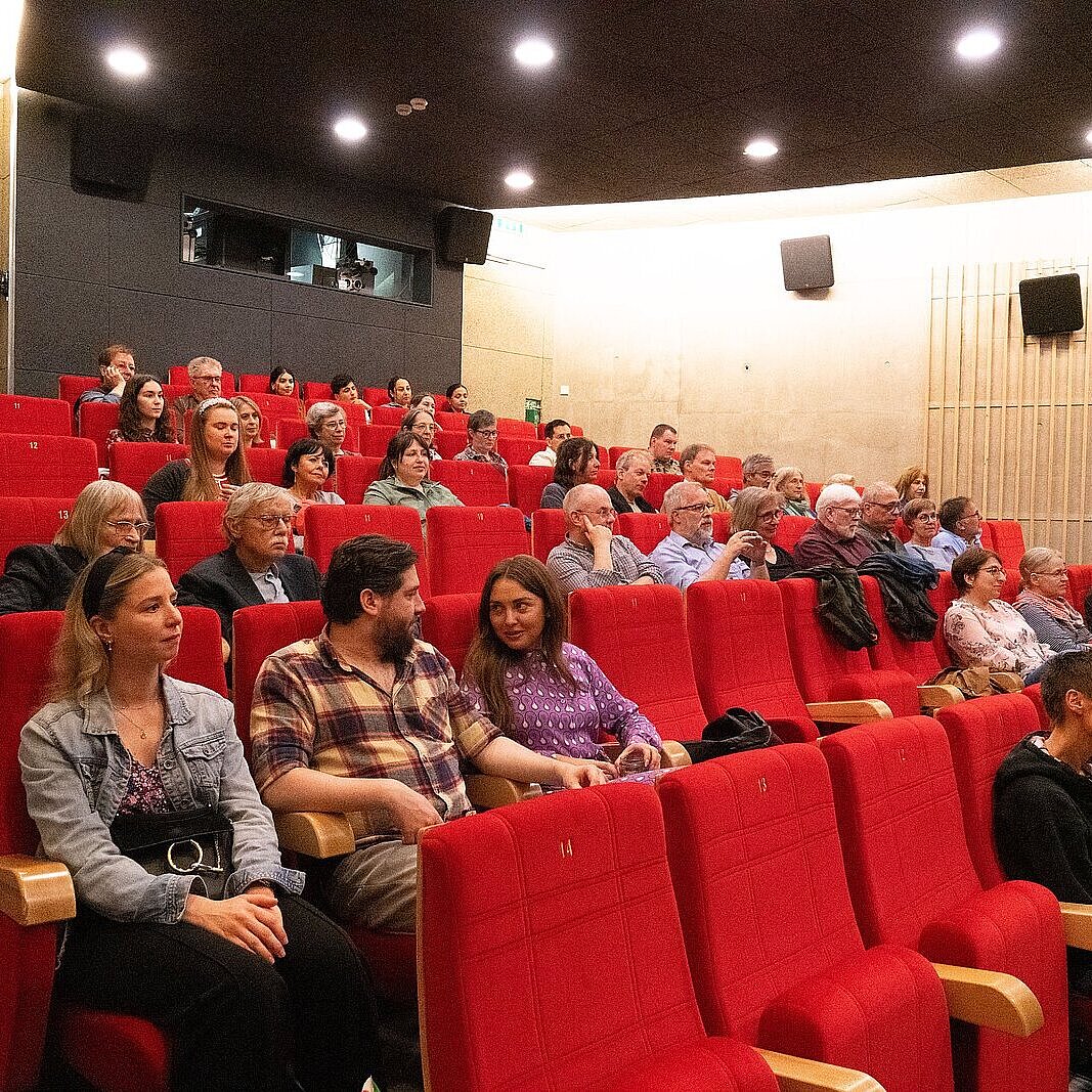 The audience at the cinema The audience at the cinema - copyright:ton-bild-schau
