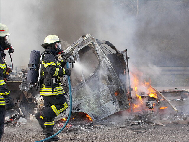 LKW-Brand auf der BAB