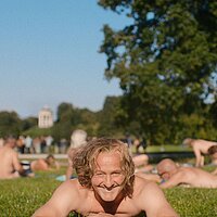Ein Münchner im Himmel | Der Sommer im Saal Ein Münchner im Himmel | Der Sommer im Saal