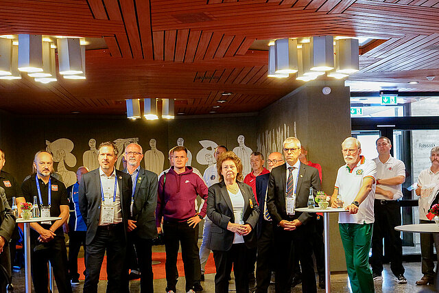 Delegation aus Funktionären
