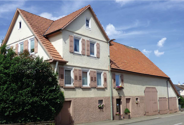 Schellbronnerstraße 40, Außenansicht, Farbfoto - copyright:denk mal!-Tour Hohenwart