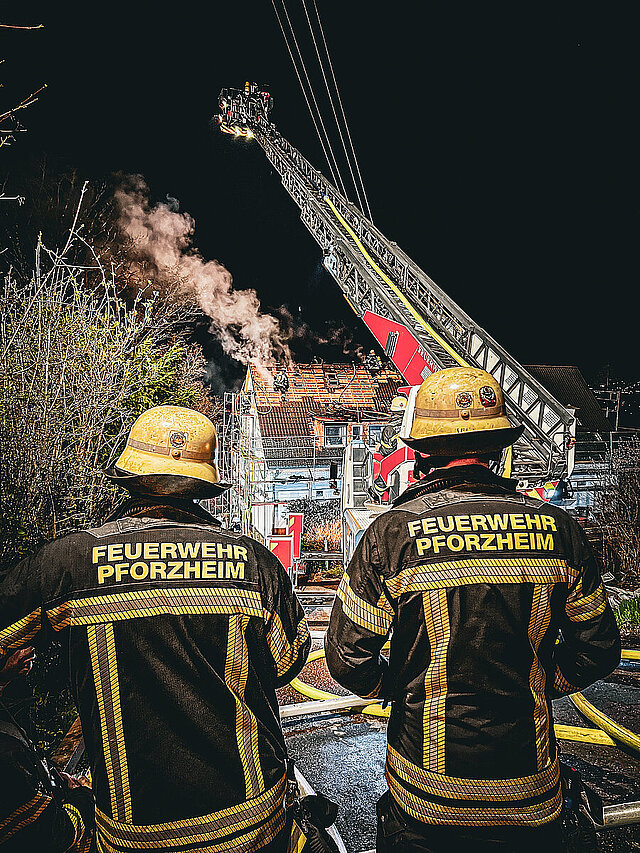 Dachstuhlbrand - copyright:Feuerwehr Pforzheim