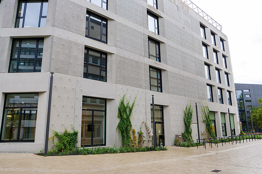 Auf dem Bild ist Neue Technische Rathaus zu sehen. - copyright: Stadt Pforzheim - Ersteller: Ljiljana Berakovic