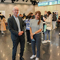 Der Pforzheimer Sozialbürgermeister Frank Fillbrunn und Katja Kreeb, Sozialdezernentin des Enzkreises, eröffneten die Zeitarbeitsmesse der Jobcenter Pforzheim und Enzkreis im Reuchlinhaus.