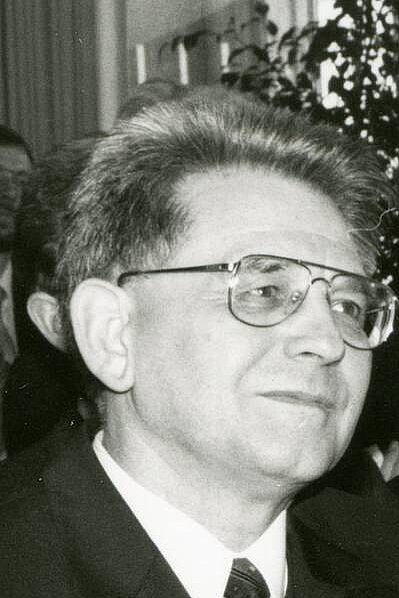 Dieses Bild zeigt einen Fotoausschnitt von Prof. Rolf Schweizer. - copyright:Stadtarchiv Pforzheim, S1-29-S-118-P-6,