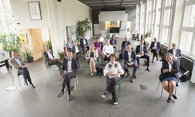 Der Initiativkreis Wohnen bei seinem Treffen im Haus der Jugend Ende September