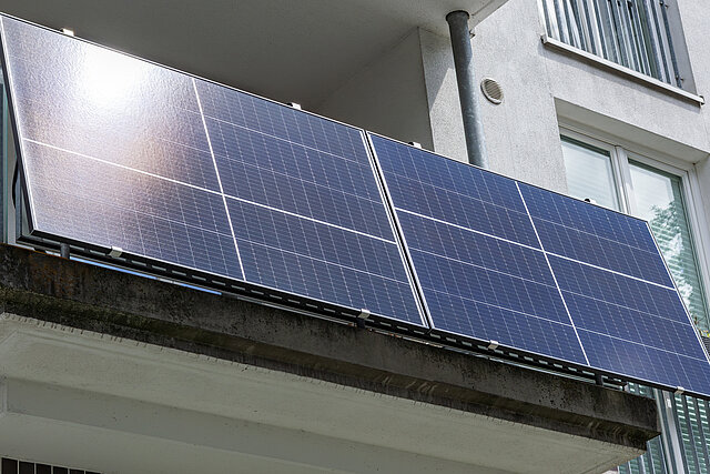 balcony_solar - copyright:iStock