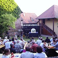 Freilichttheater & Livemusik