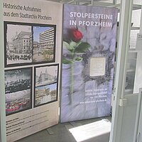 Im ganzen Haus konnte man sich über die Stadtgeschichte informieren.
