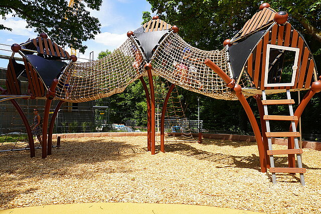 Spielgeräte Spielplatz Dillweißenstein