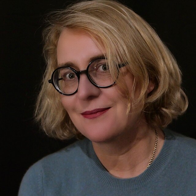 farbiges Portraitfoto von Friederike Zobel