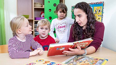 Kinderbetreuung während einer Veranstaltung