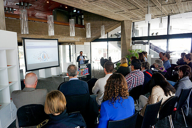 Lunch & Learn