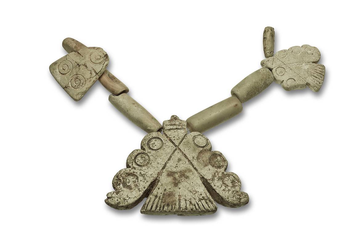 Necklace, Tepe Siyalk, Iran, 3rd century BC, photo Petra Jaschke Necklace, Tepe Siyalk, Iran, 3rd century BC, photo Petra Jaschke