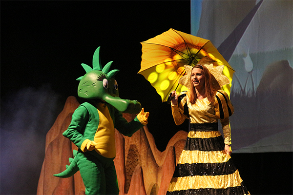 Szenenausschnitt aus dem Familienmusical Tabaluga und Lilli von Peter Maffay, dass im Februar 2027 im CongressCentrum Pforzheim gastiert - copyright: Why Not Events - Ersteller: Why Not Events
